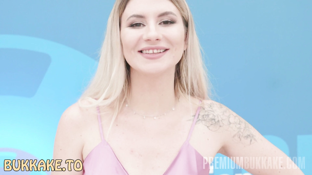 Premium bukkake - Juicy Blonde Marsianna Amoon Swallows Streams of Hot Semen