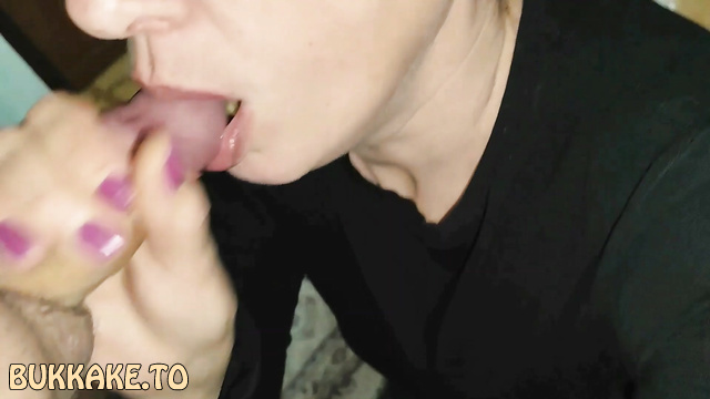 Winon8na - Hot Latina Brunette Milf Sucking For Cum