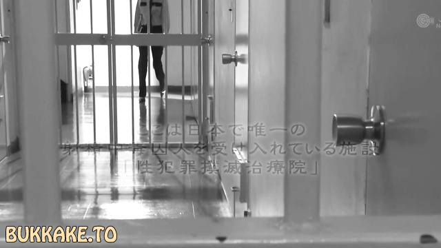 Asian Police Inspector In Prison Service All Prisoners By Her Hungry Cunt