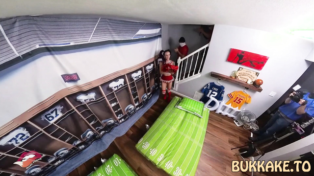 Richard Glaze Clips - Behind The Scenes With Couple Of Cheerleaders: Two Football Teams Strecth MILF's
