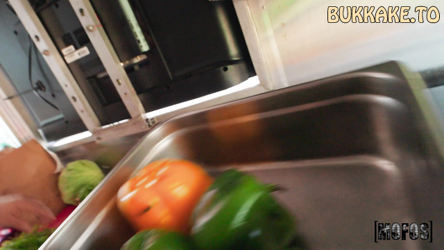 Beautiful Young Vendor Daisy Phoenix Gets Filled In Food Truck Gangbang